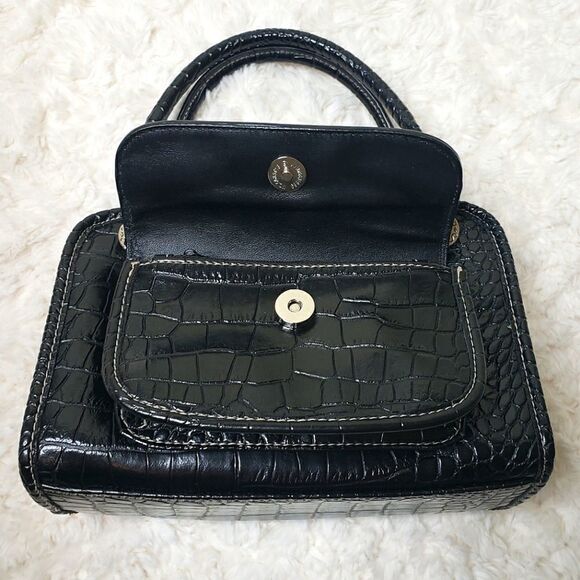 Black Faux Snake Embossed Vegan Leather Handbag - Picture 13 of 14